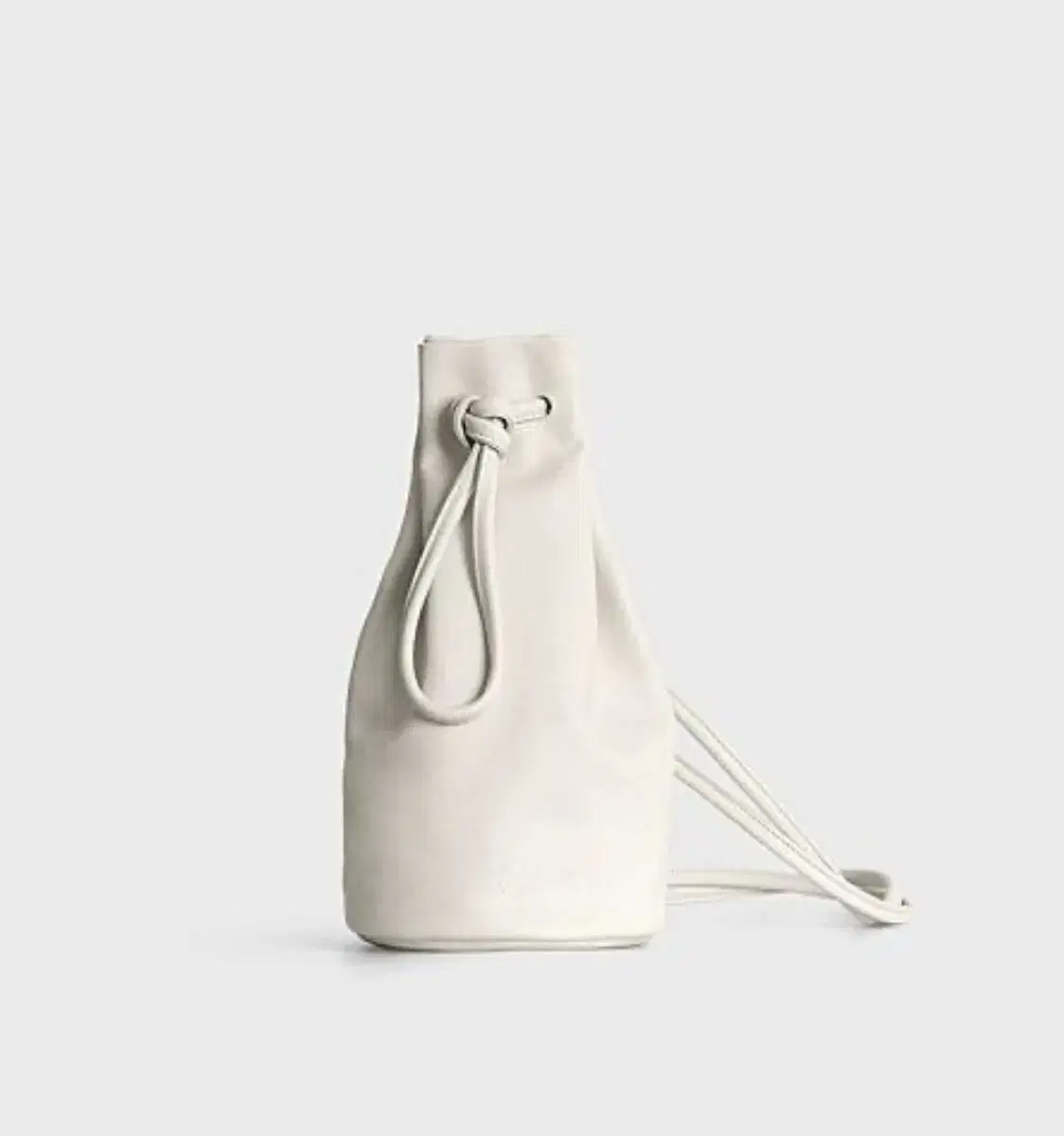 ouro 아우로 painter bag 패인터백 cream